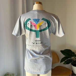 YES 19025 WORLD TOUR 1984 ORIGINAL VINTAGE ROCK T-SHIRT GREY MARLE